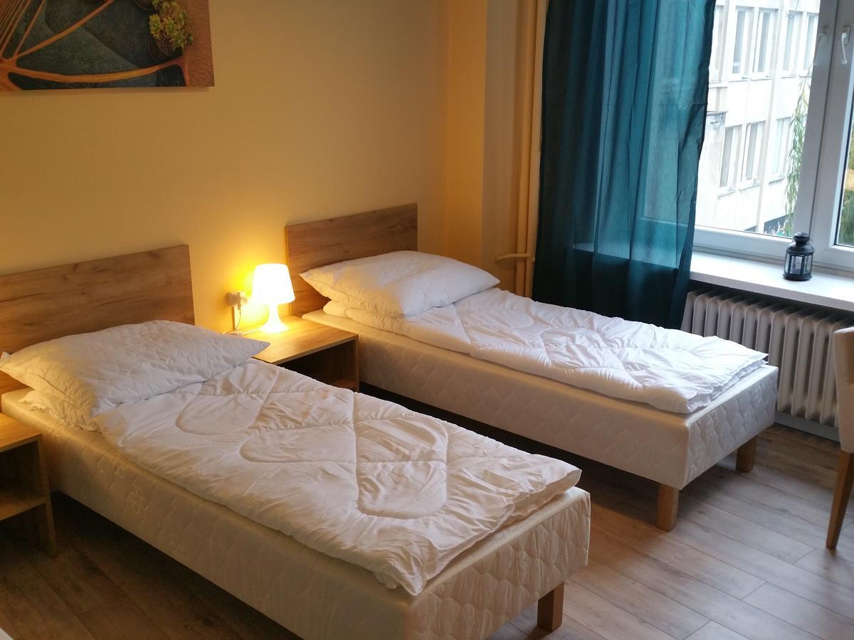 ורשה Kaktus Guest House 2 מראה חיצוני תמונה