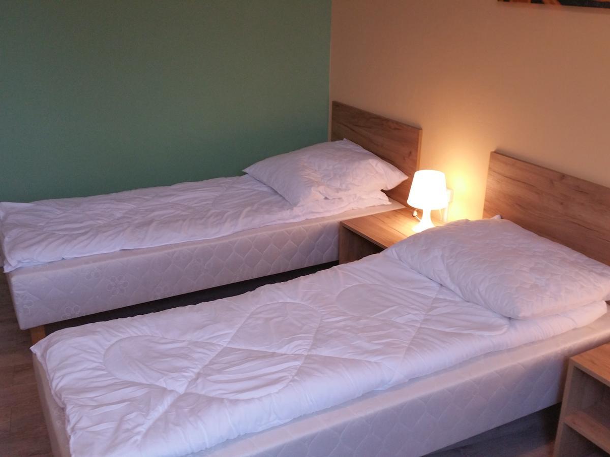 ורשה Kaktus Guest House 2 מראה חיצוני תמונה