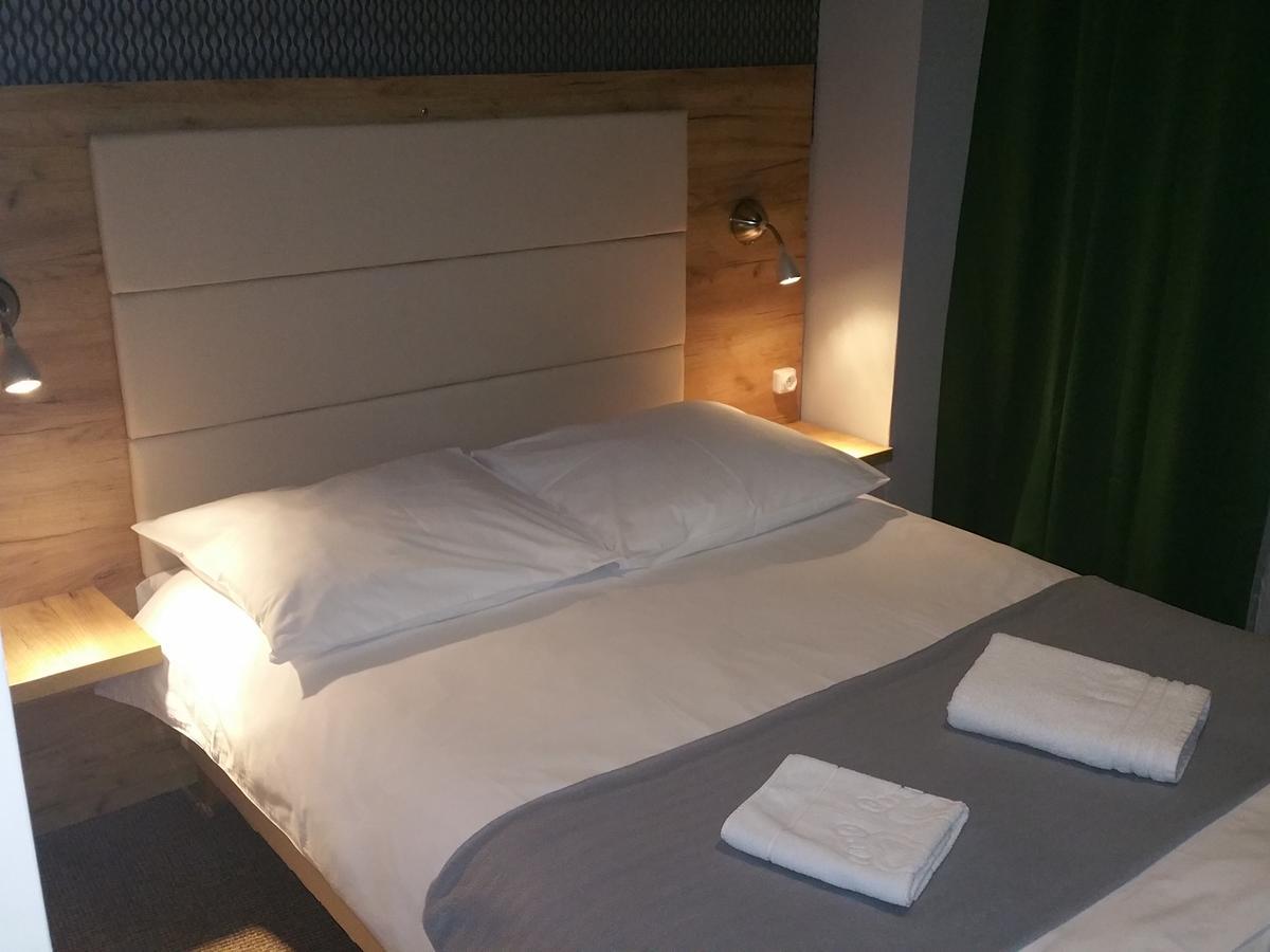 ורשה Kaktus Guest House 2 מראה חיצוני תמונה