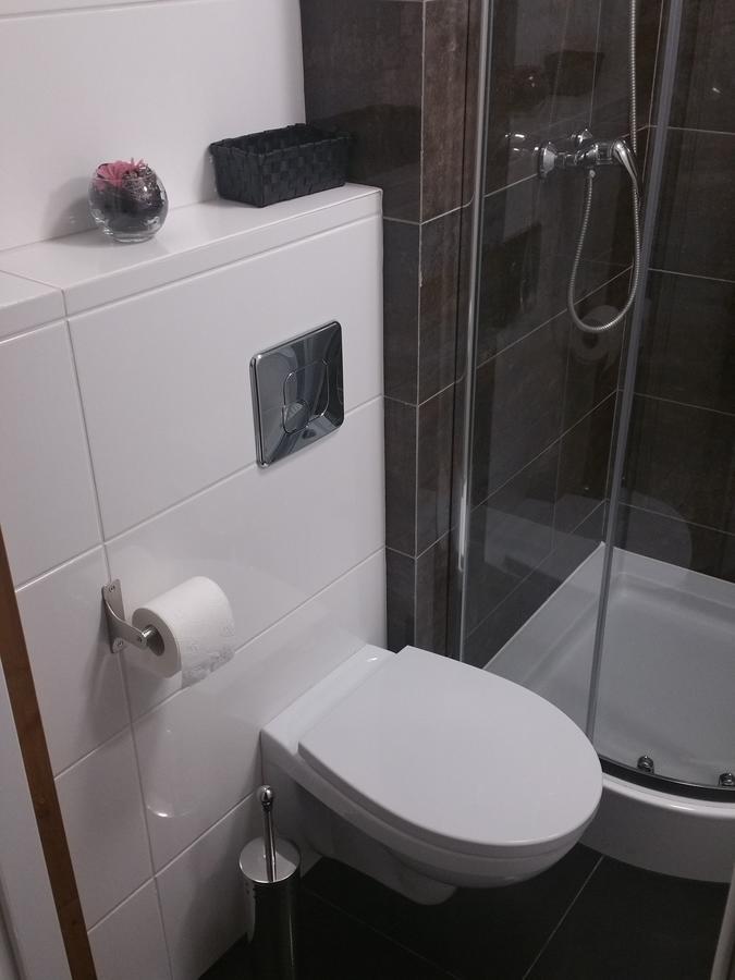 ורשה Kaktus Guest House 2 מראה חיצוני תמונה